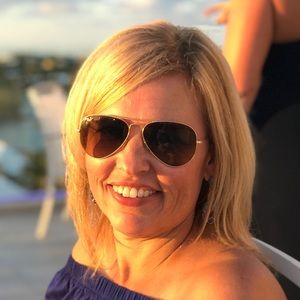 Meet your Posher, Sandra